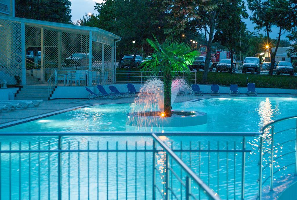 Perla Royal Hotel Primorsko Exterior photo