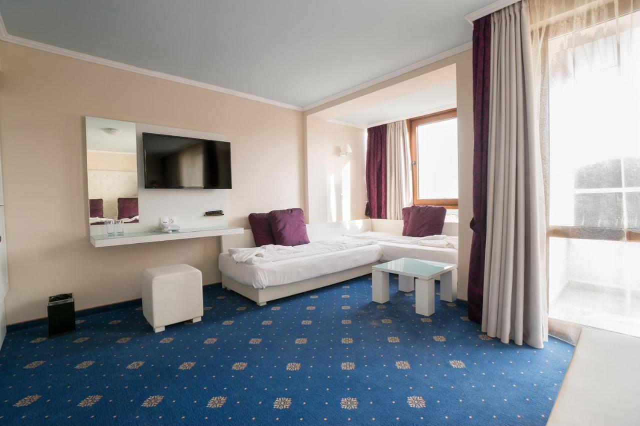 Perla Royal Hotel Primorsko Exterior photo